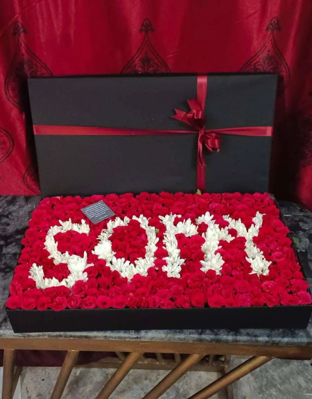Sorry Box – XXL Red Rose Box with 'SORRY' in White Flowers & Balloons