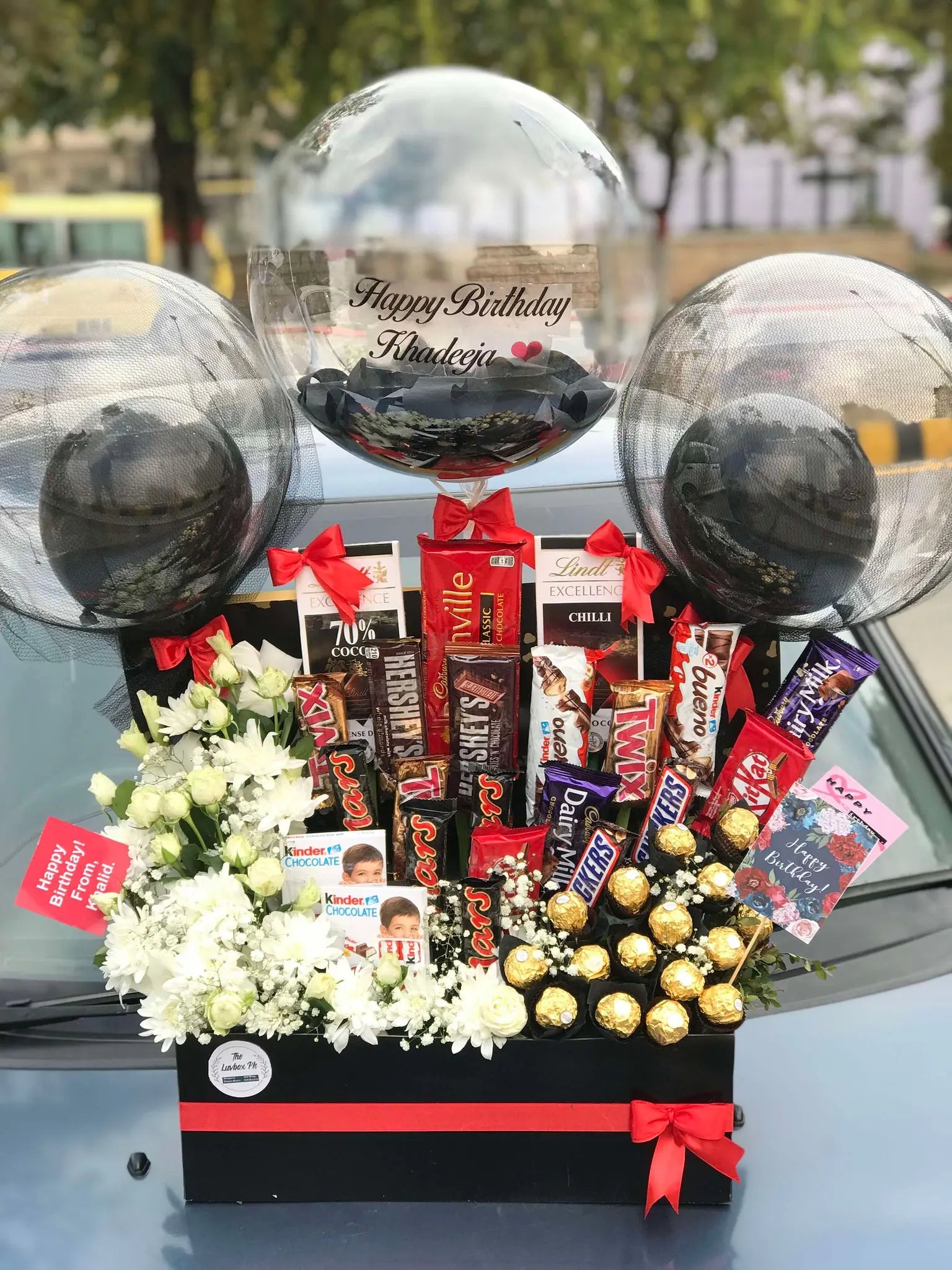 Ultimate Luxury Flower Box (II) – Customized Balloons, Premium Chocolates & Roses