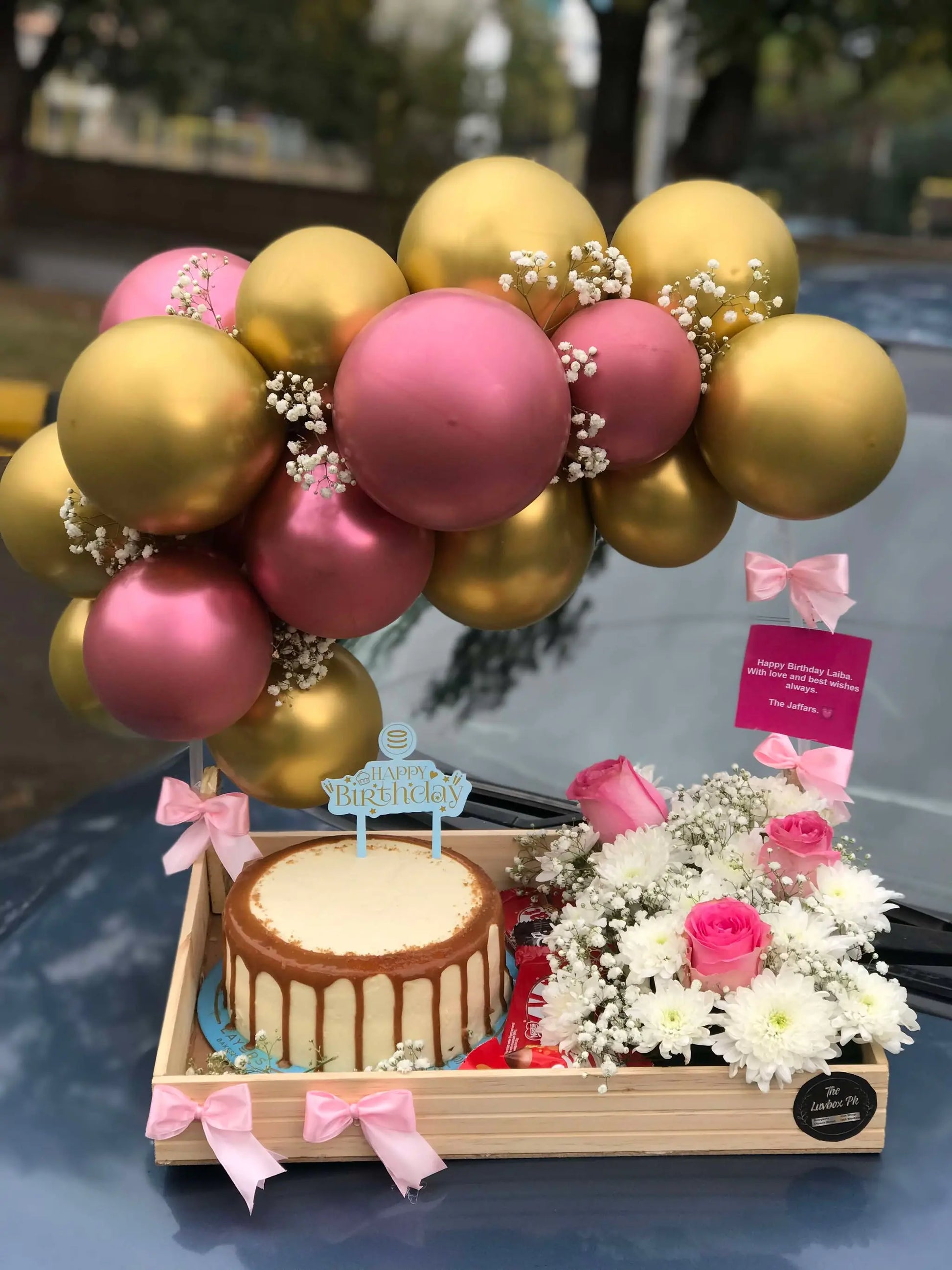 Celebration Charm Tray with Balloon Arch