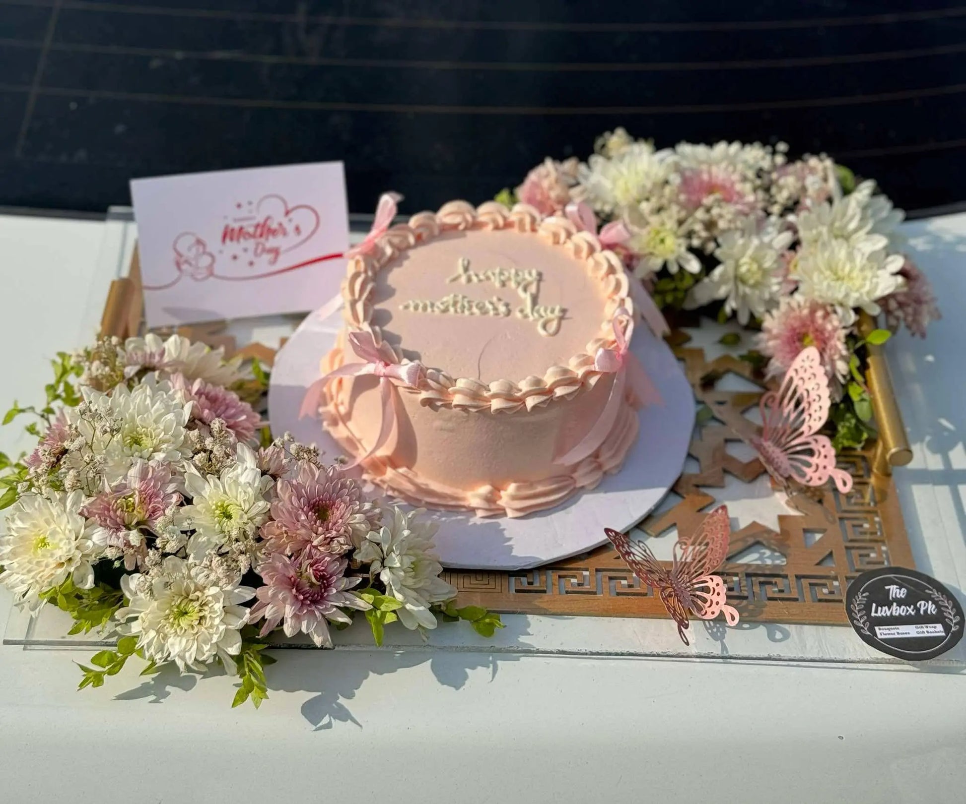 Floral Glow Tray – Acrylic Cake & Flower Combo for Mom