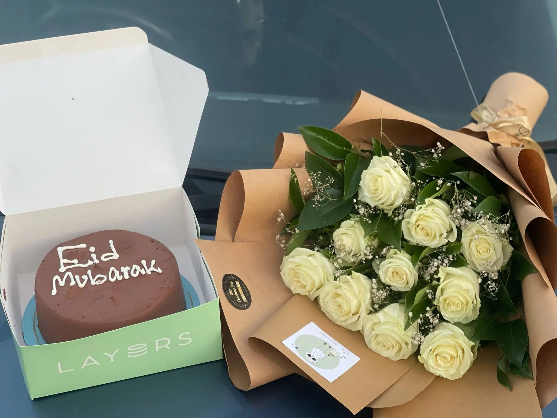 White Elegance – Eid Rose Bouquet & Layers Cake Combo