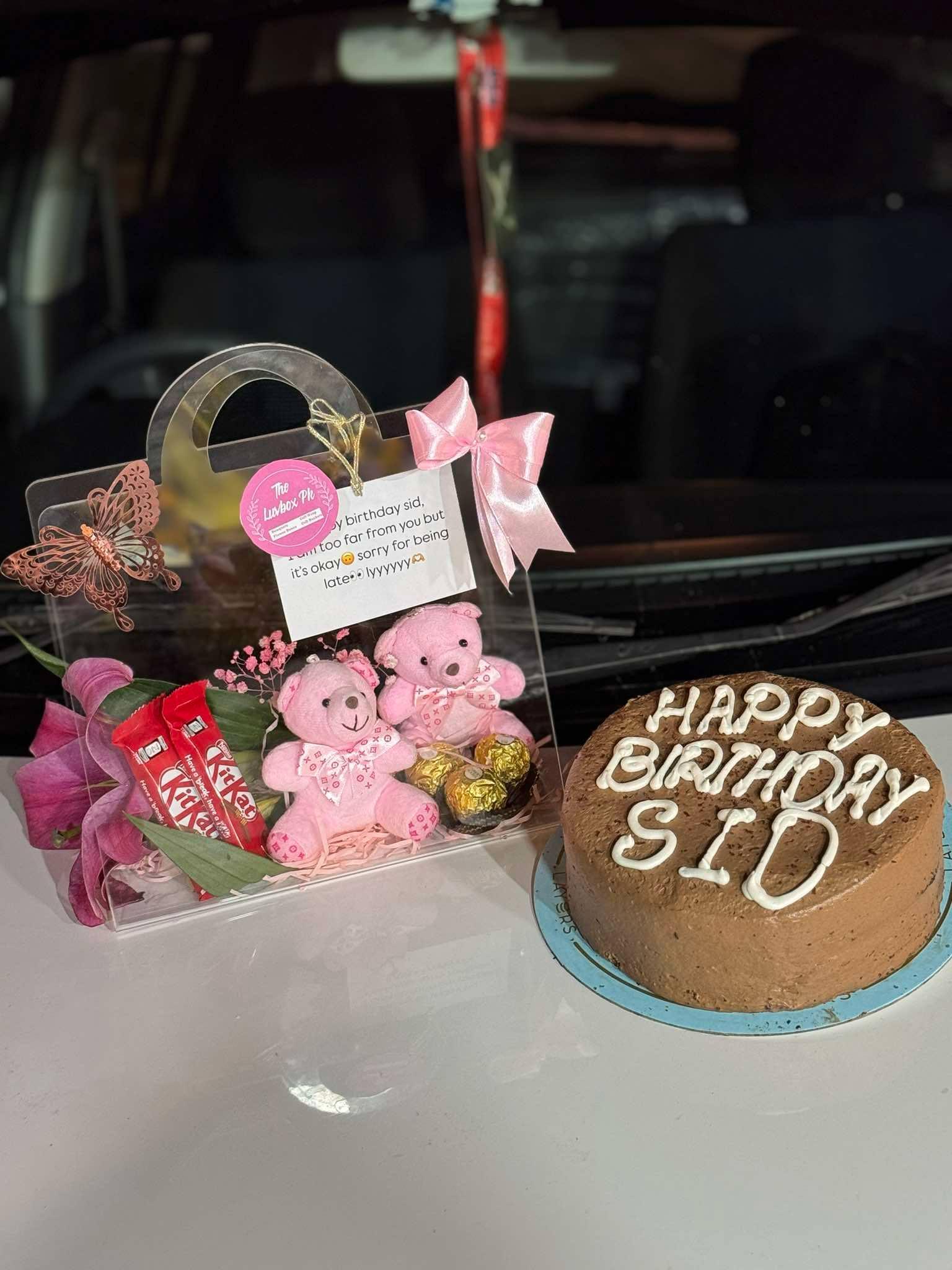 Acrylic Handbag Gift Box – Mini Teddies, Chocolates & Chocolate Heaven Cake