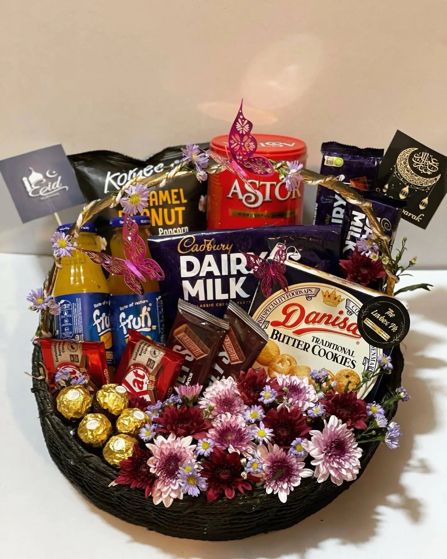ChocoSnack Delight – Eid Mubarak Basket