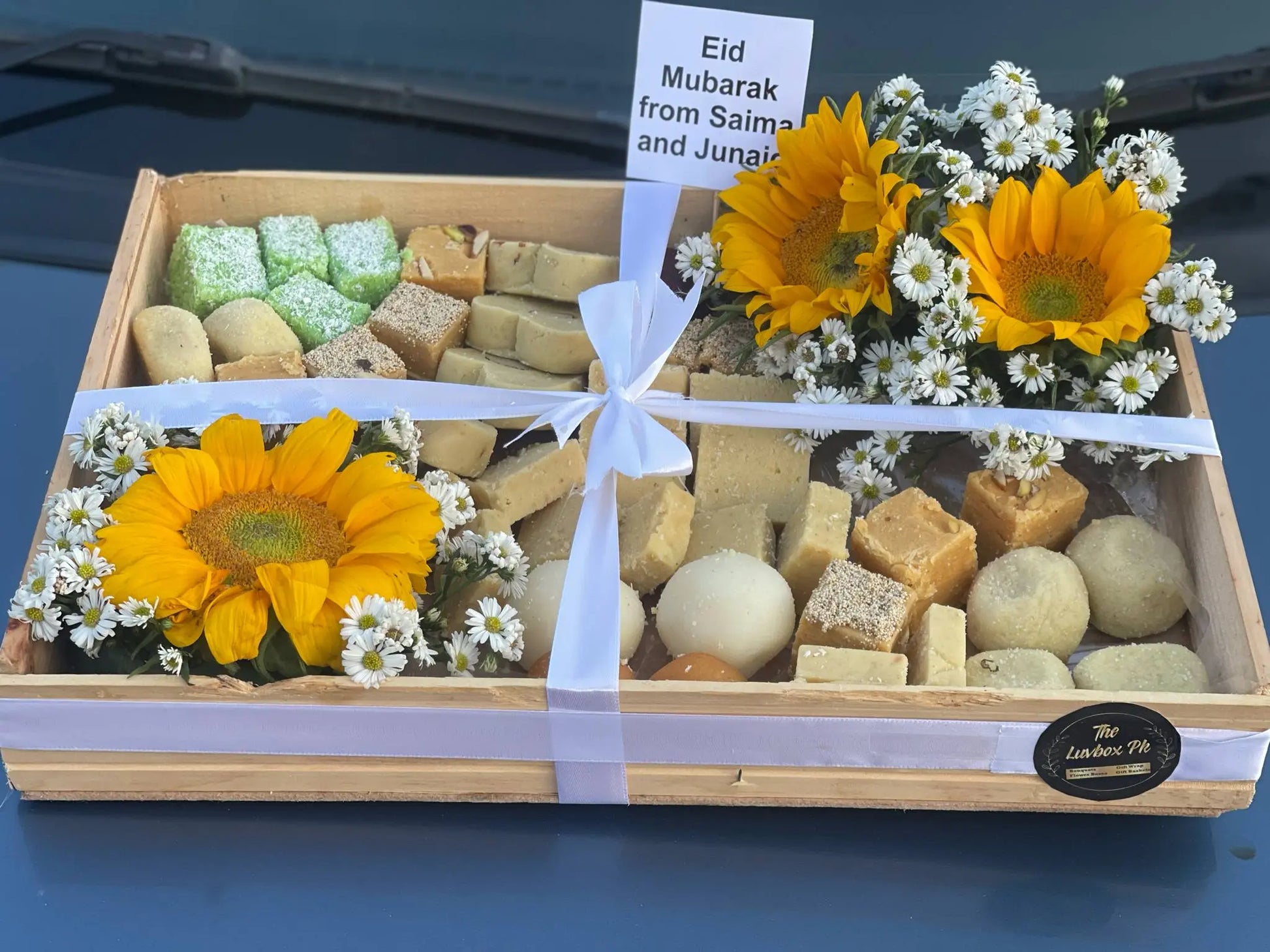 Sweet Blessings – Eid/Wedding Mithayi Platter with Assorted Flowers