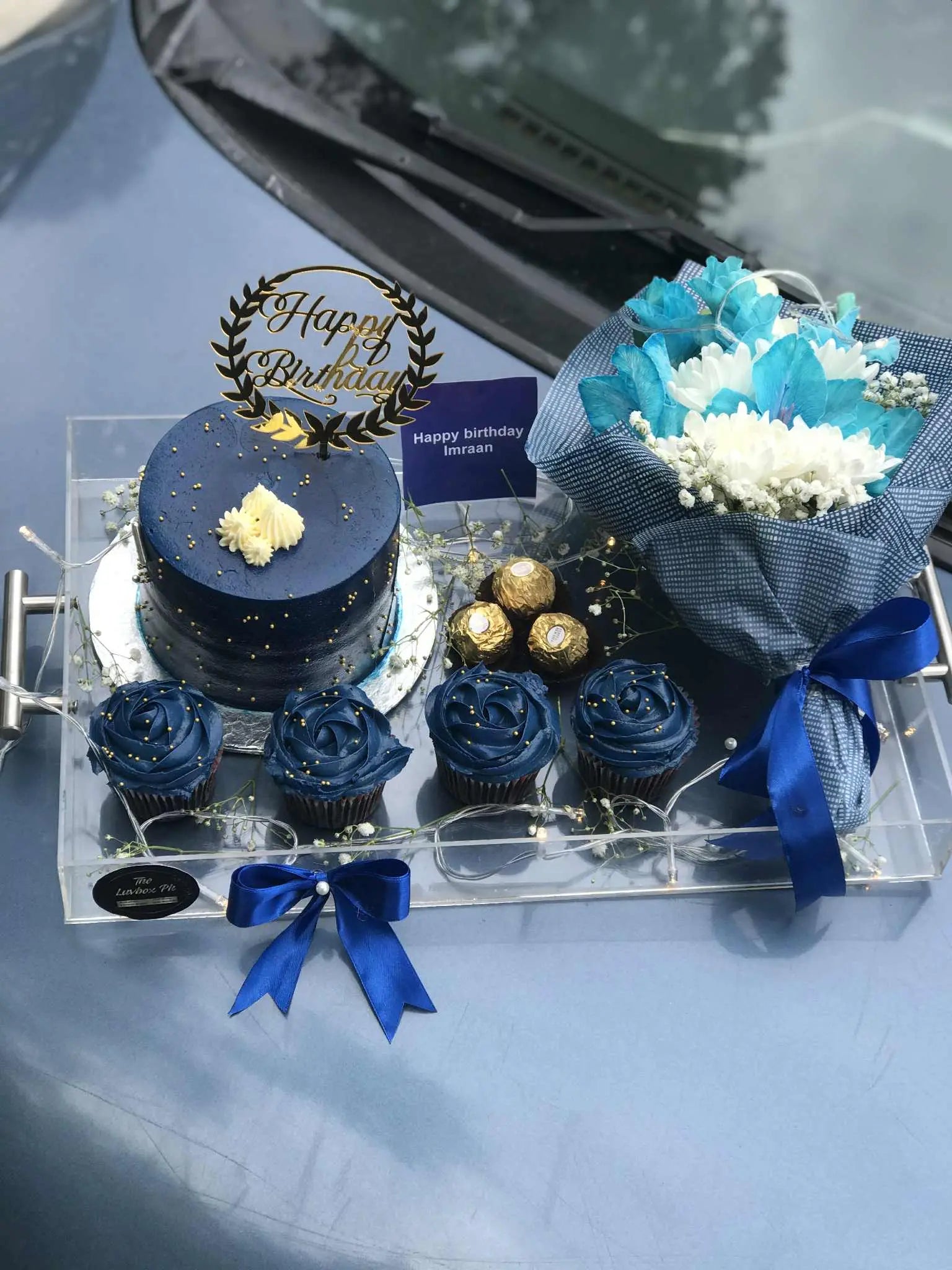 Father’s Day acrylic gift tray with cake, cupcakes, Ferrero Rocher, and mini flower bouquet by The LuvBox PK