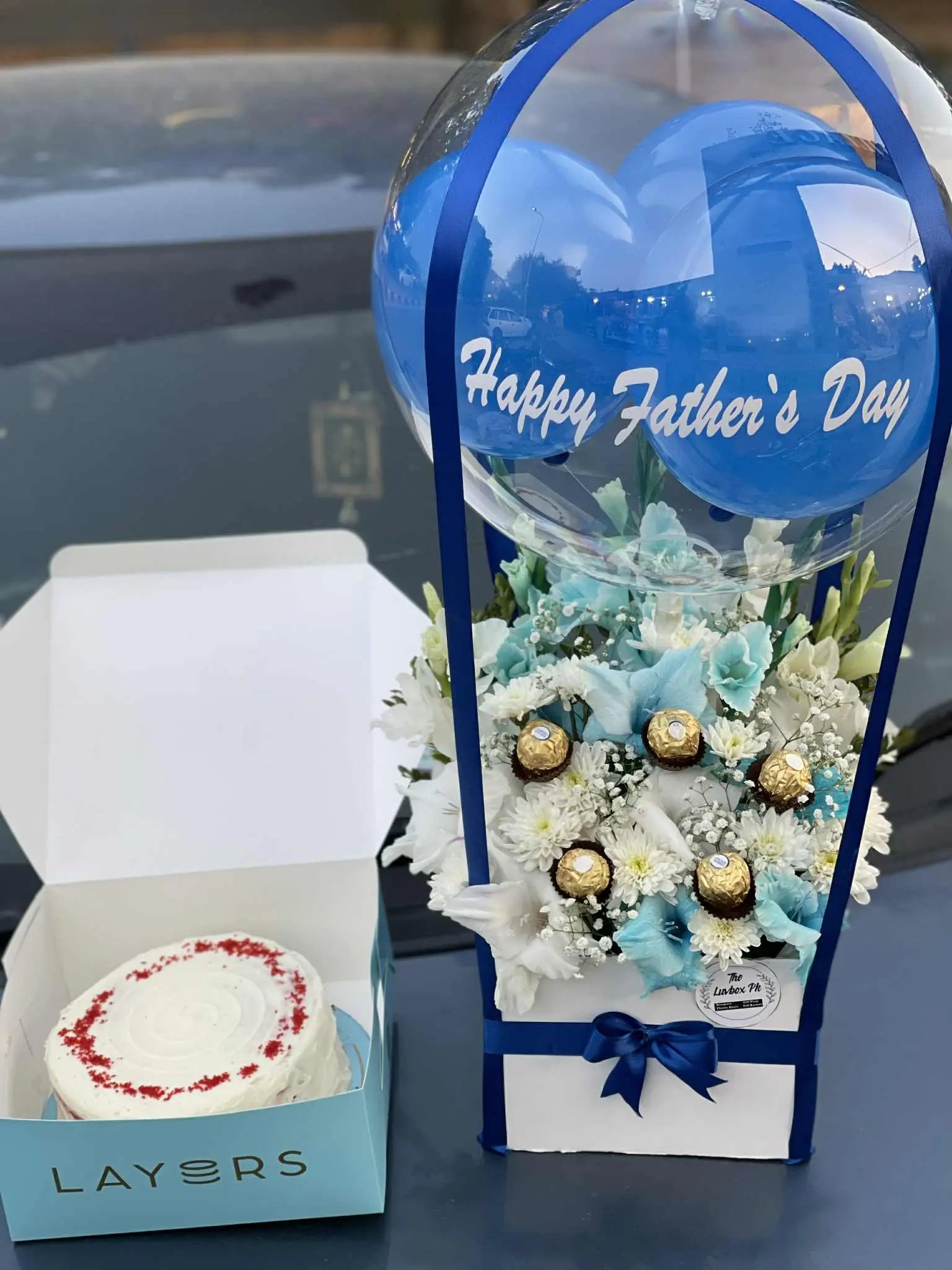 Father’s Day balloon box with flowers, Ferrero Rochers, and Layers cake – The LuvBox PK