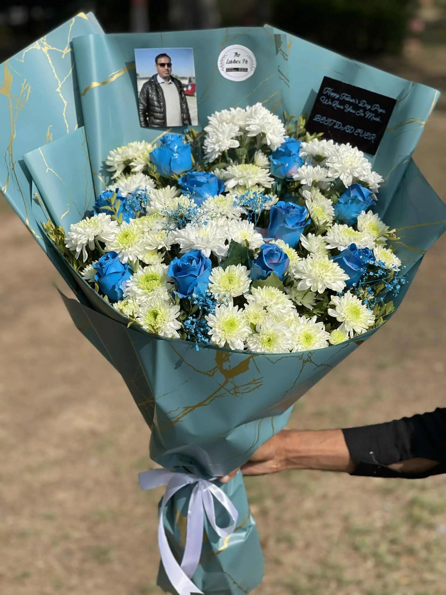 Father’s Day oversized bouquet in white and blue – luxury flowers from The LuvBox PK