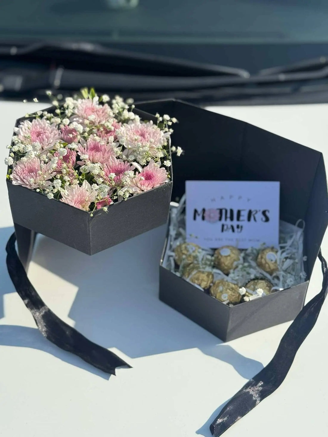 Last-minute gifts Islamabad flowers cake chocolates and gift box
