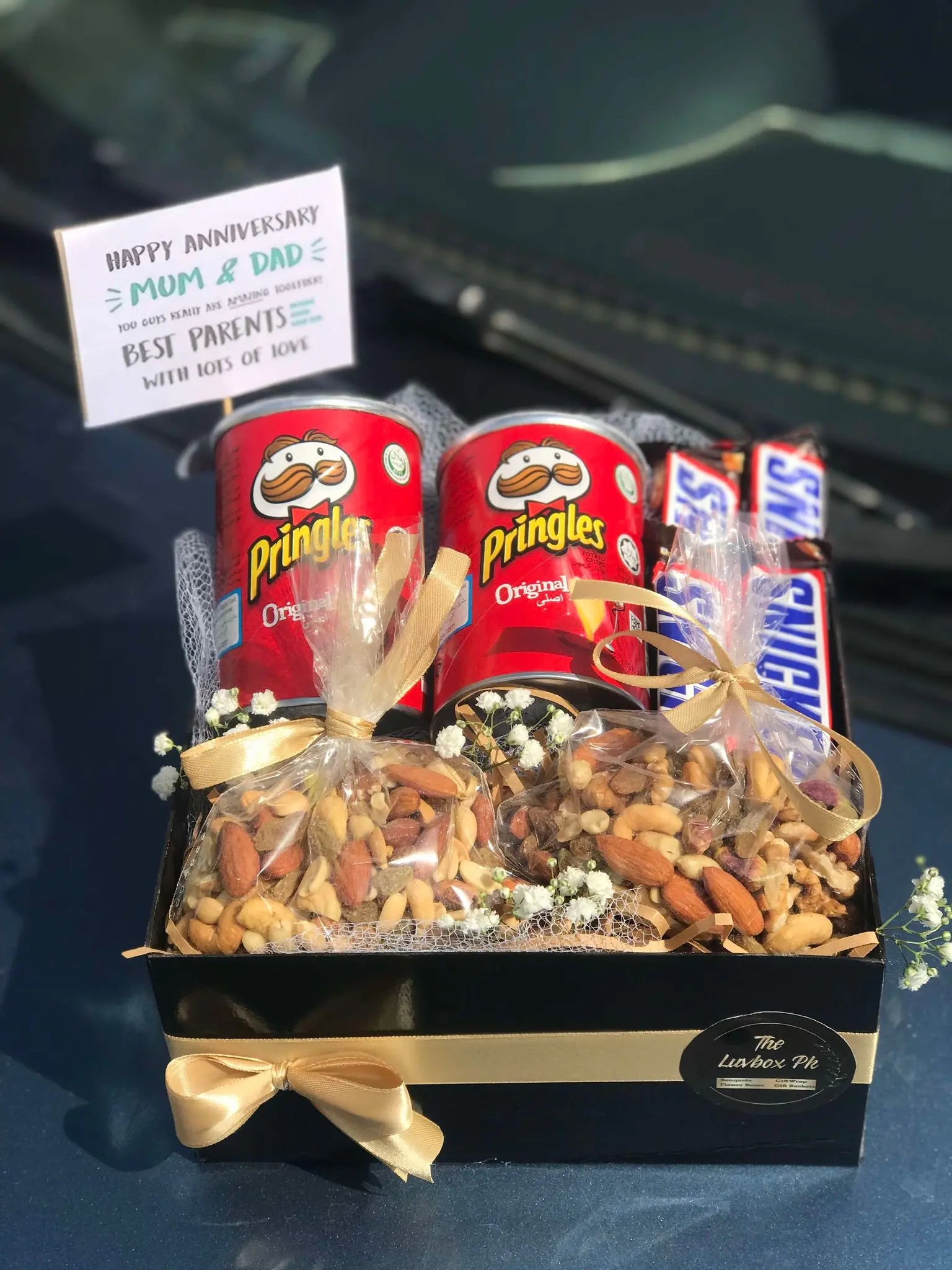 Mini Indulgence – Snack Box with Dry Fruits & Chocolates