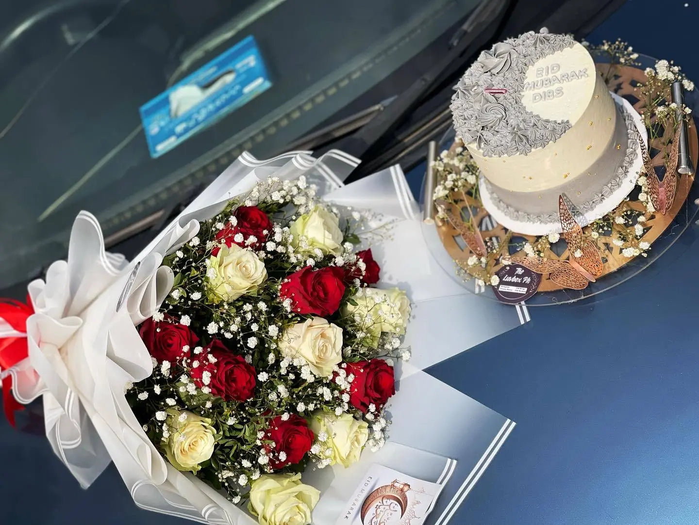 Eid Elegance Tray – Imported Roses & Cake Gift Combo