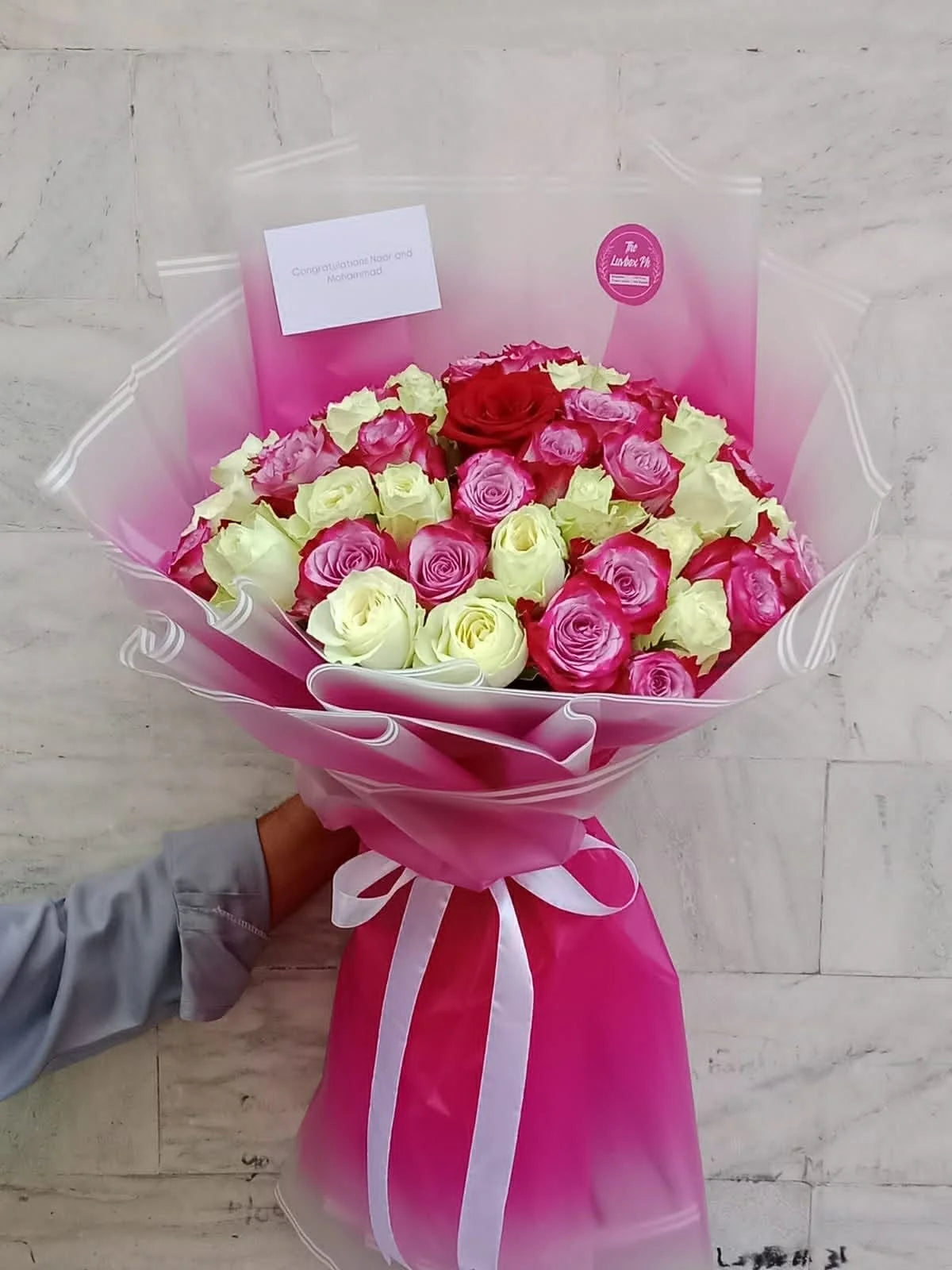 50 imported rose bouquet purple white red Mother’s Day luxury flowers Pakistan delivery