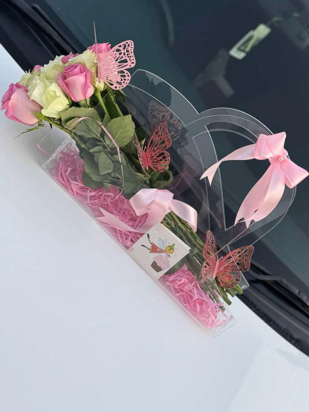 Rosé Luxe – Roses in Acrylic Handbag