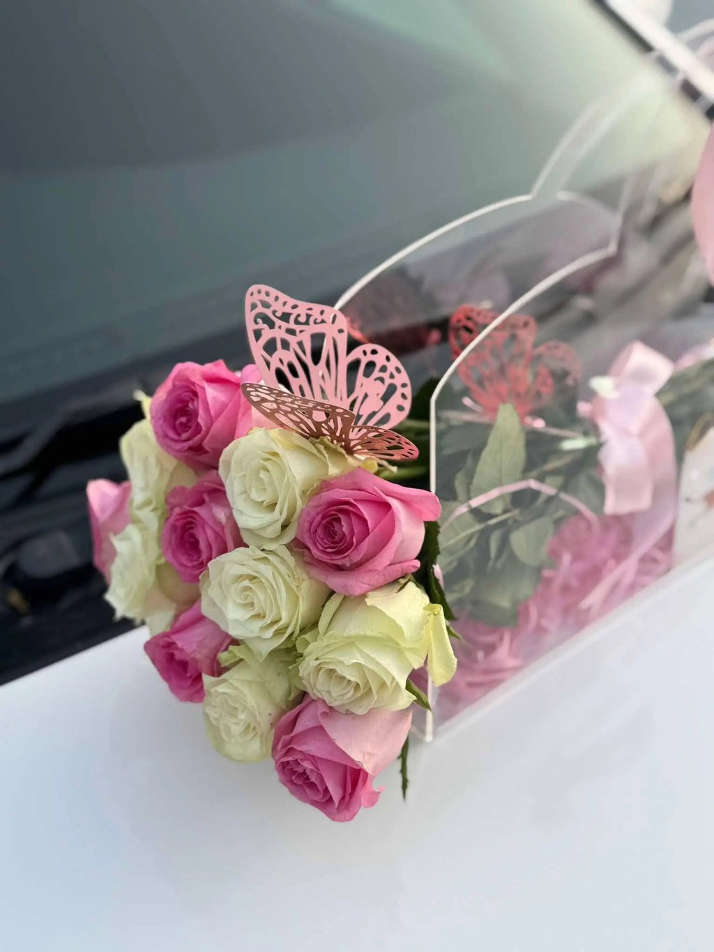 Rosé Luxe – Roses in Acrylic Handbag