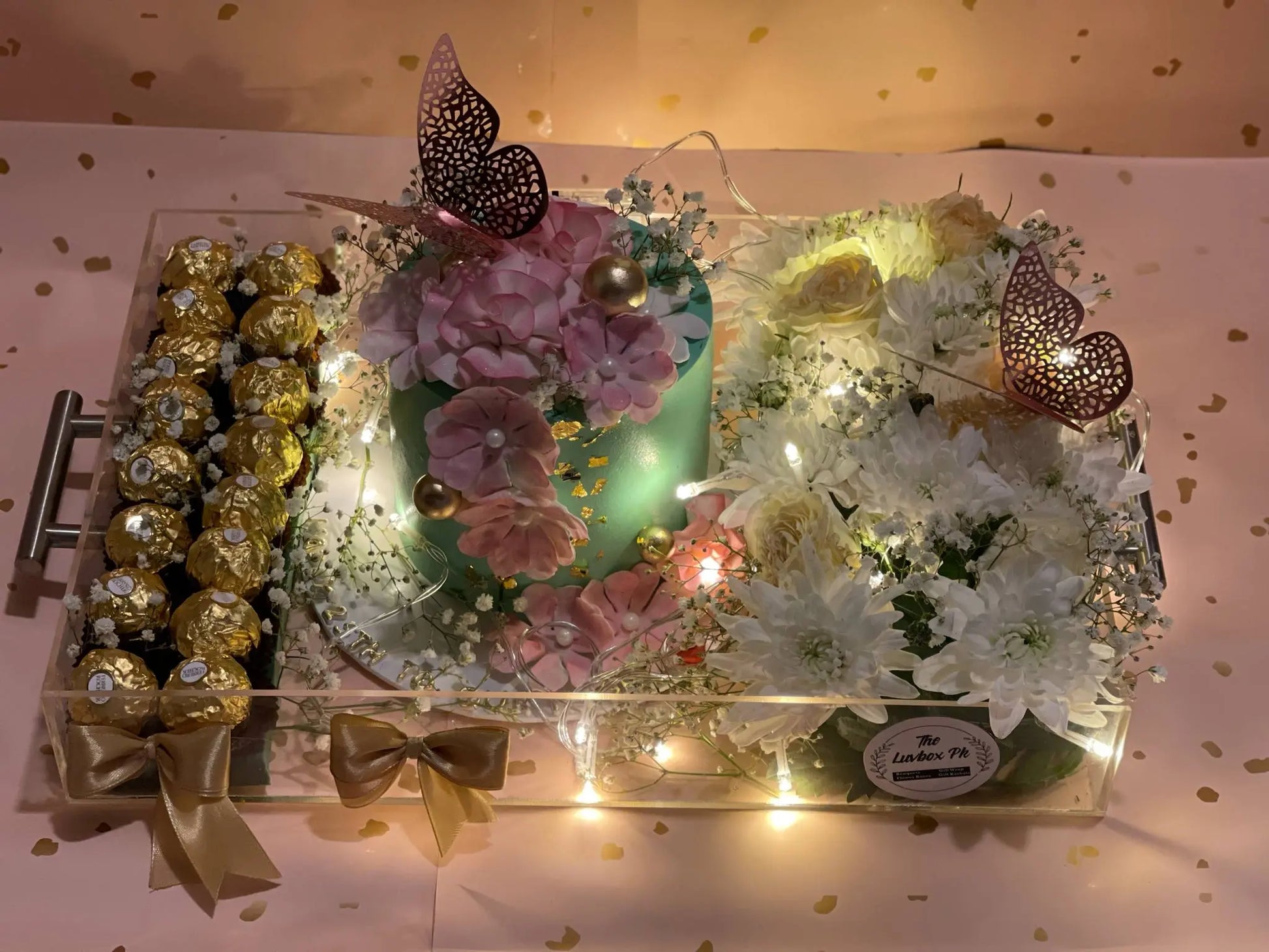 Eid Luxe Platter – Acrylic Tray with Cake & Ferreros