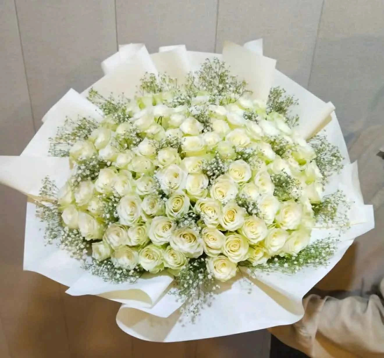 Snowfall Elegance 80 – White Rose Bouquet with Baby’s Breath