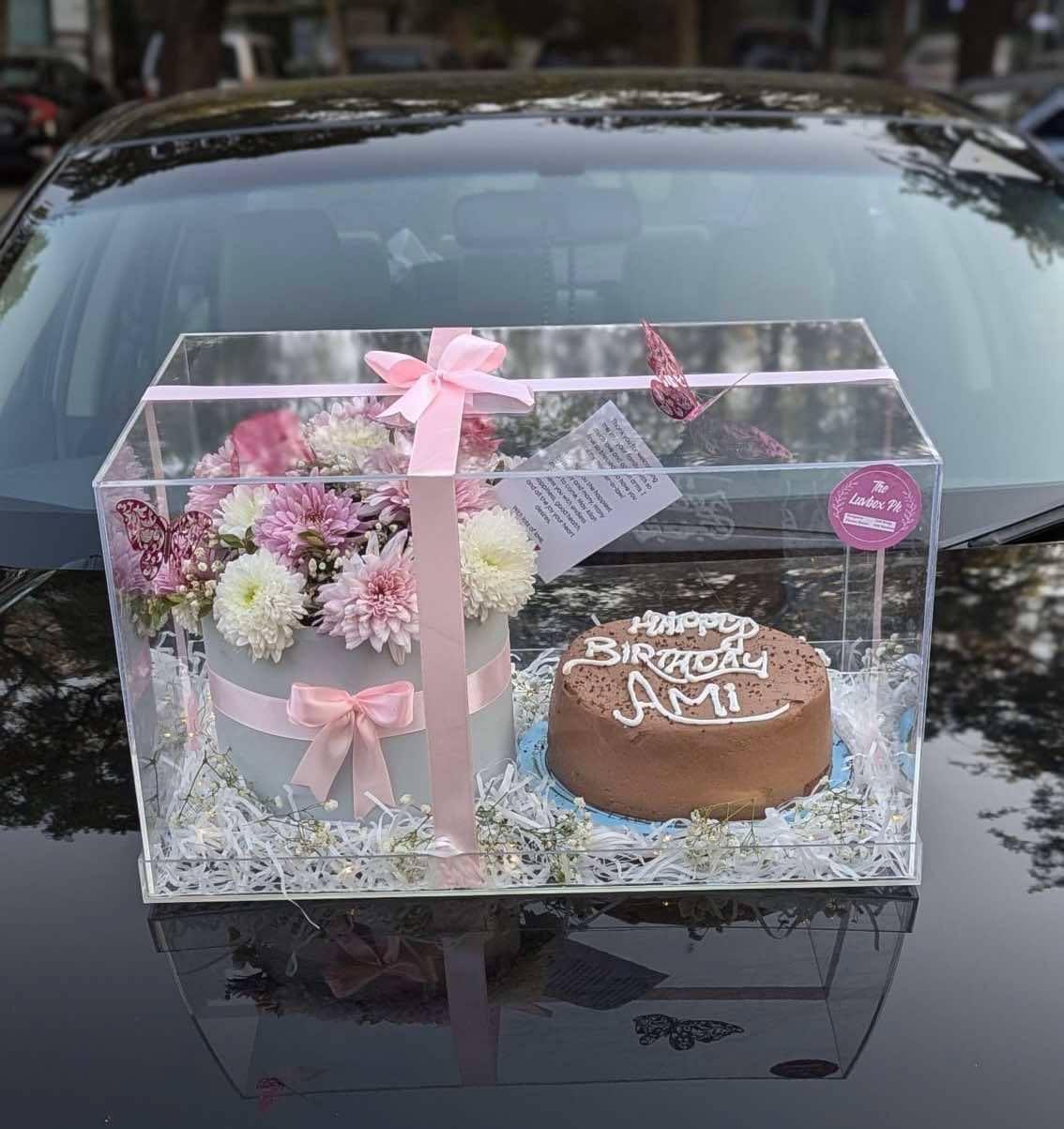 Luxe Big Acrylic Box –  Cake & Flowers Combo with LED