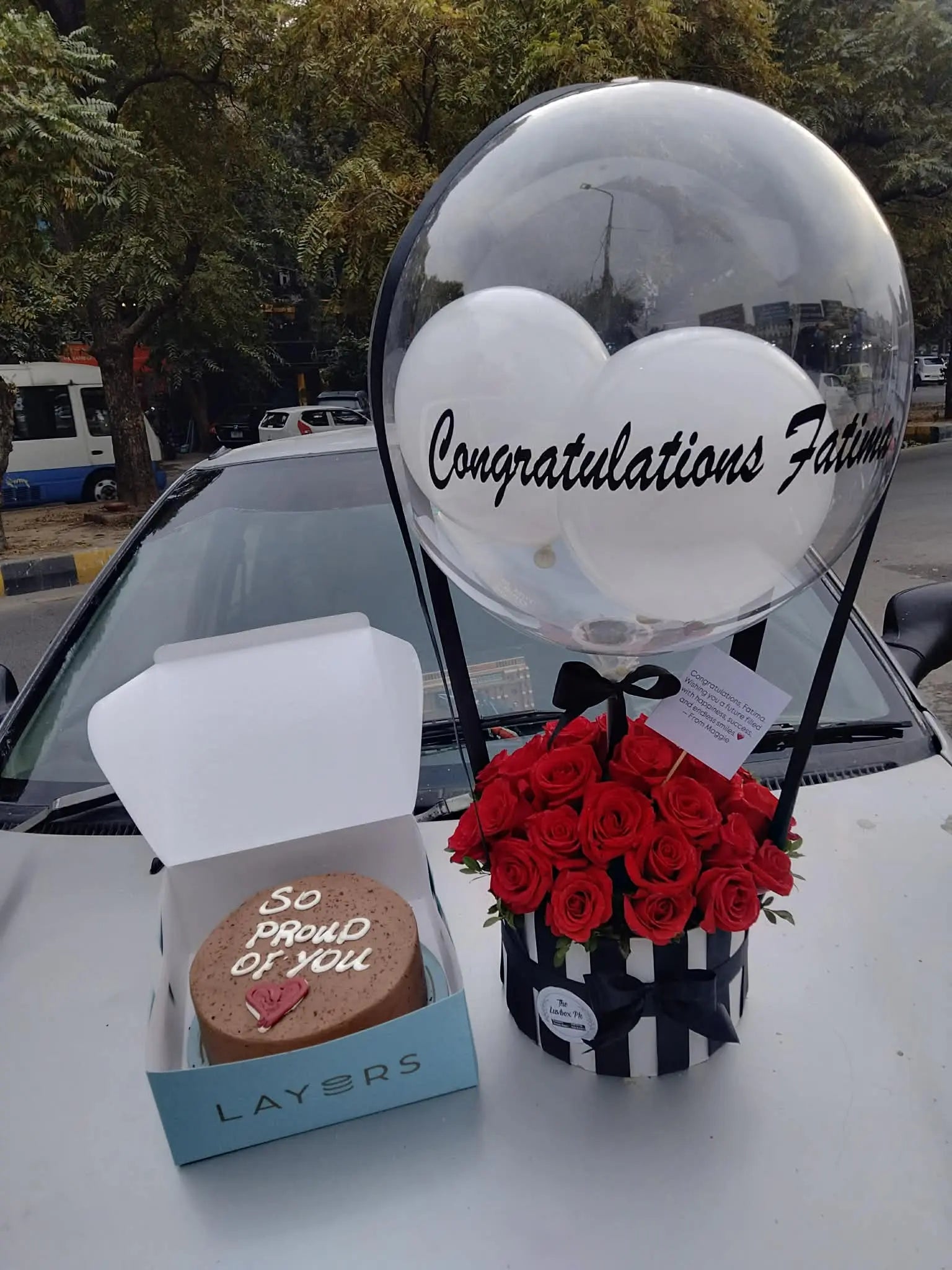 graduation-cake-rose-balloon-box-combo-islamabad.jpg