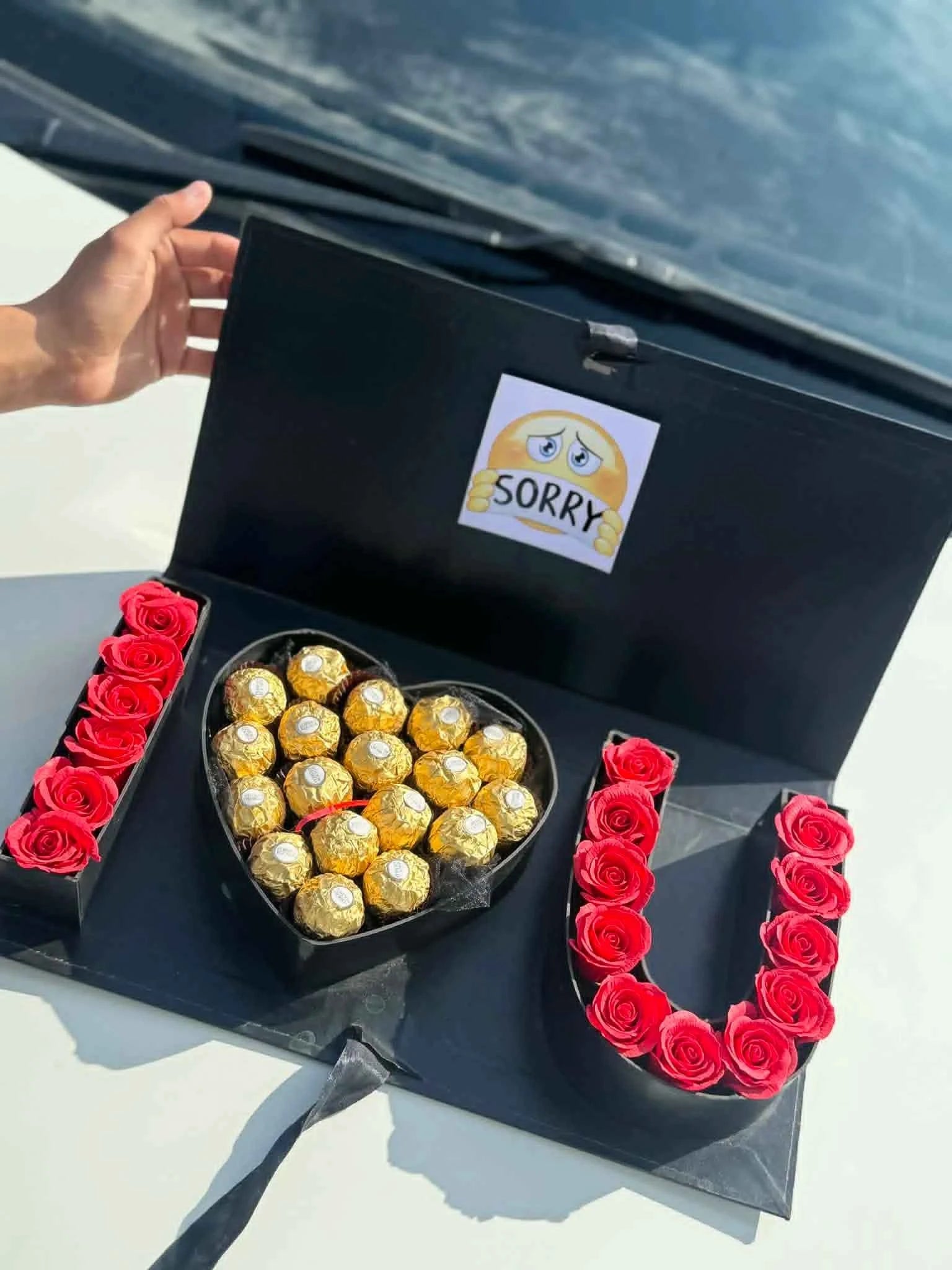 Heartfelt Apology Box – “I ❤️ You” Roses & Ferrero Love Set