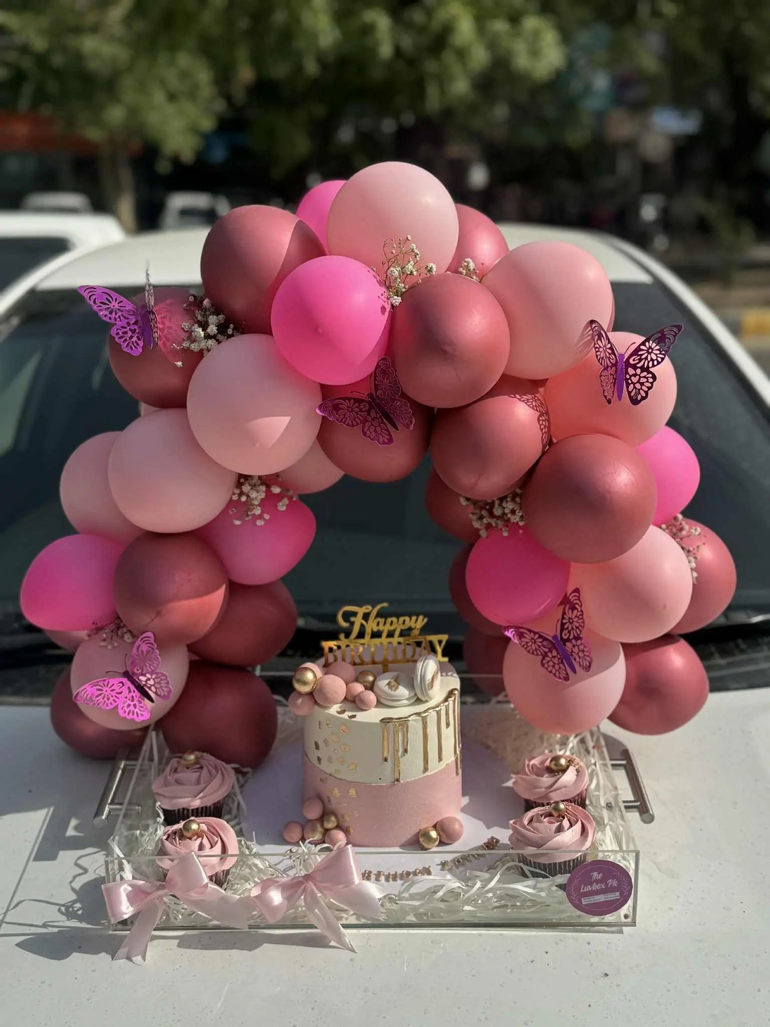 Luxury birthday acrylic tray for her with cake, cupcakes and balloon arch – gift shop Islamabad
