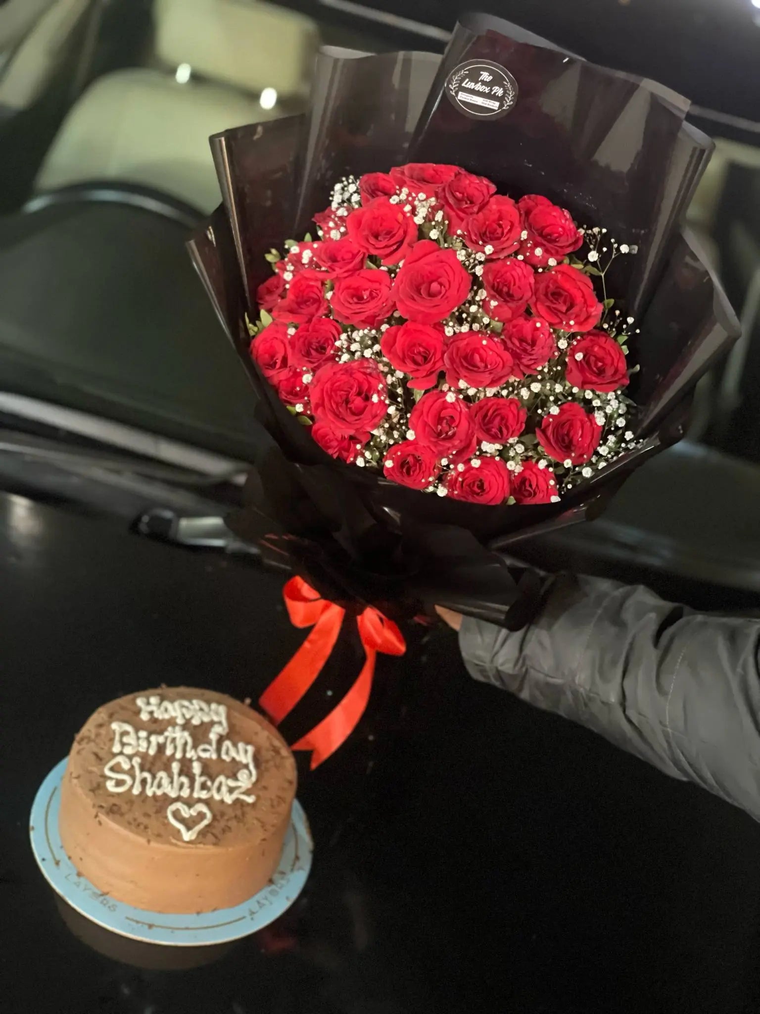 Affordable Cake & Flower Bouquet Combo